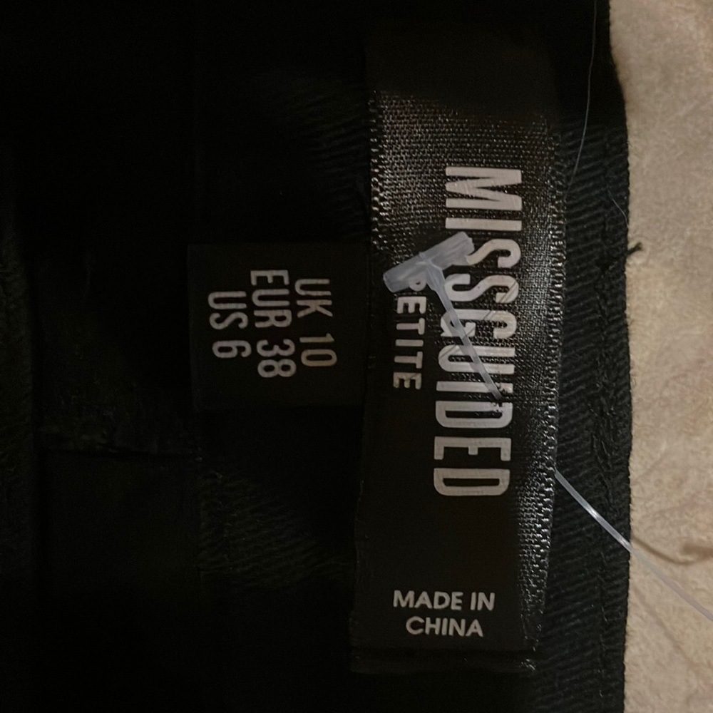 Size 6 MISSGUIDED black cargo jogger style pants